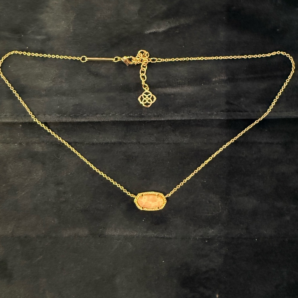 Kendra Scott Necklace